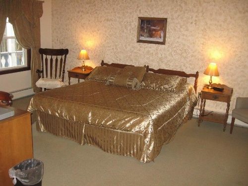 Big Bears Lodge image 13