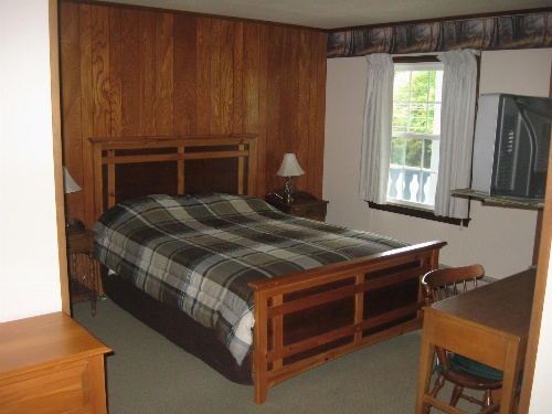 Big Bears Lodge image 2