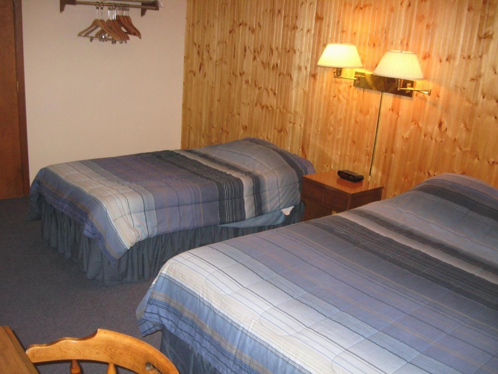 Big Bears Lodge Main image