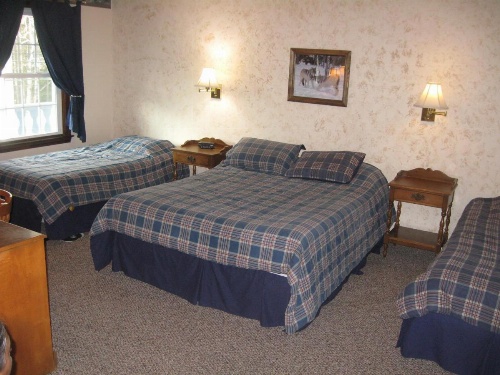 Big Bears Lodge image 7