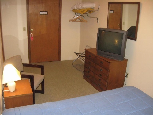 Big Bears Lodge image 9